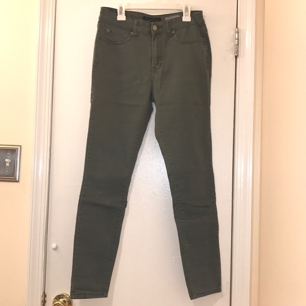 Jeans